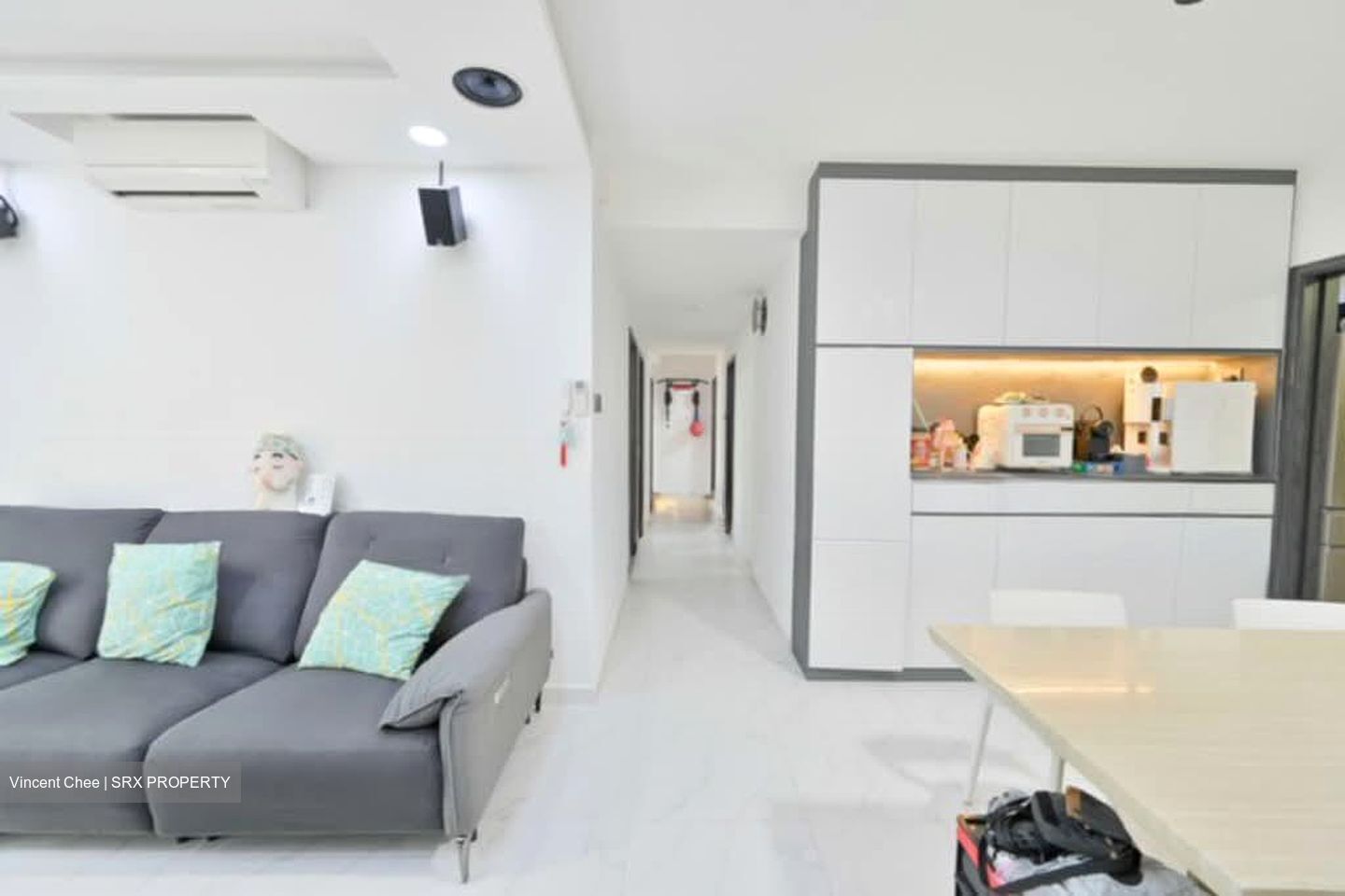 The Esparis (D18), Condominium #572184681